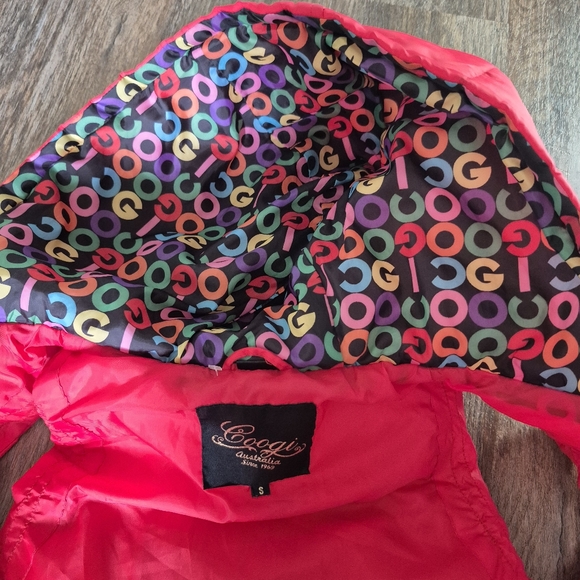 Coogi Red Rainbow Logo Puffer Vest Sz Small EUC - Picture 9 of 9